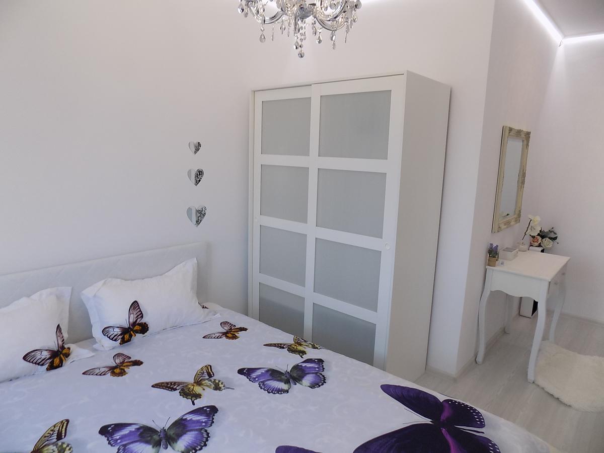 Apartment Silvi Varna Extérieur photo